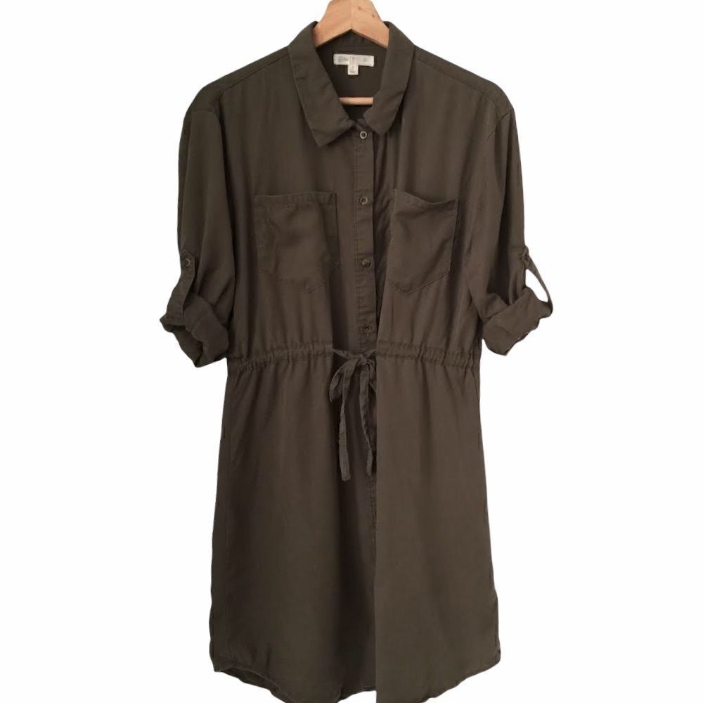 Love, Fire Olive Green Dress Shirt with Collar in Women Size Small